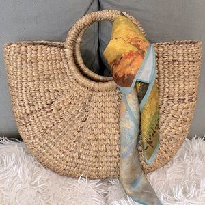 Straw woven bag